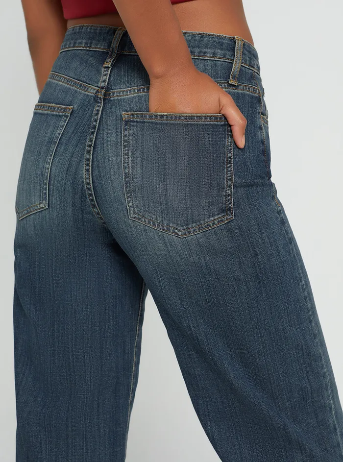Women Denim GUESS Eco Highrise 90s Boyfriend Denim Jeans In Waterton Blue Wash