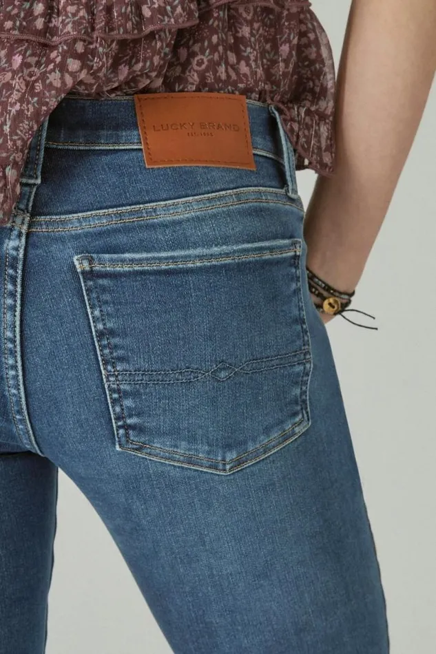 Women Lucky Brand Jeans Sweet Boot Conness Dest Ct