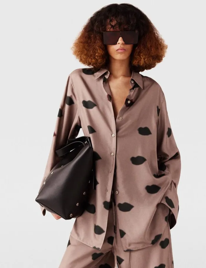 Women Oversized Lips Print Shirt Ashy Mauve Stella McCartney Shirts And Tops Women Oversized Lips Print Shirt Ashy Mauve Stella McCartney Shirts And Tops
