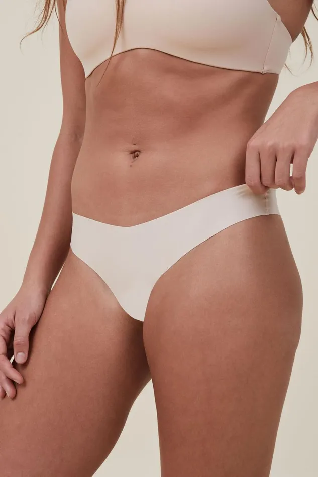 Women Panties Cotton On The Invisible Thong Brief r Frappe
