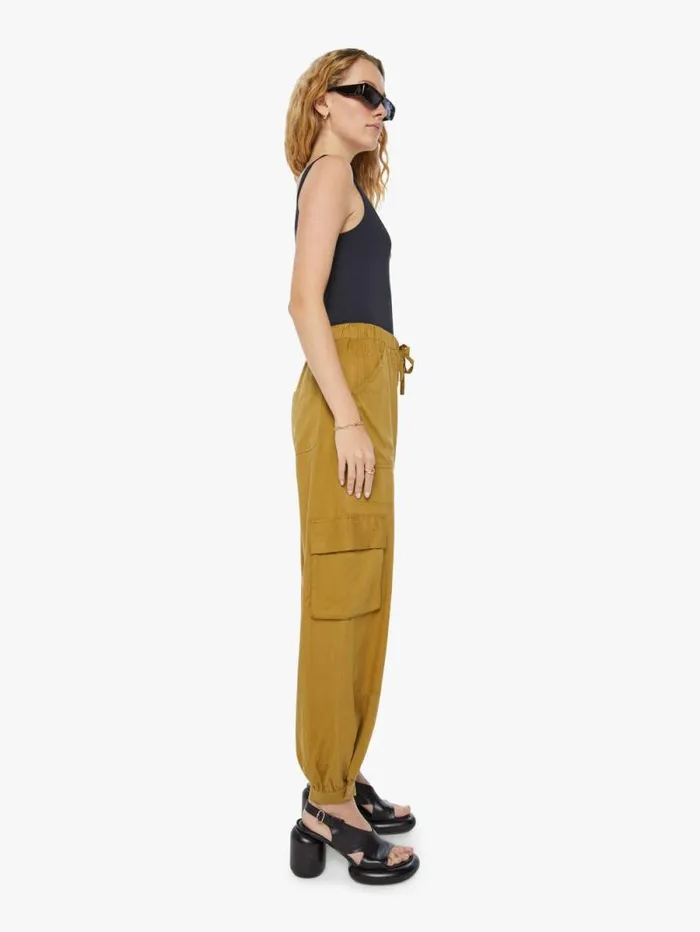 Women Relaxed Mother Denim The Curbside Cargo Quickie Cinch Yellow gold