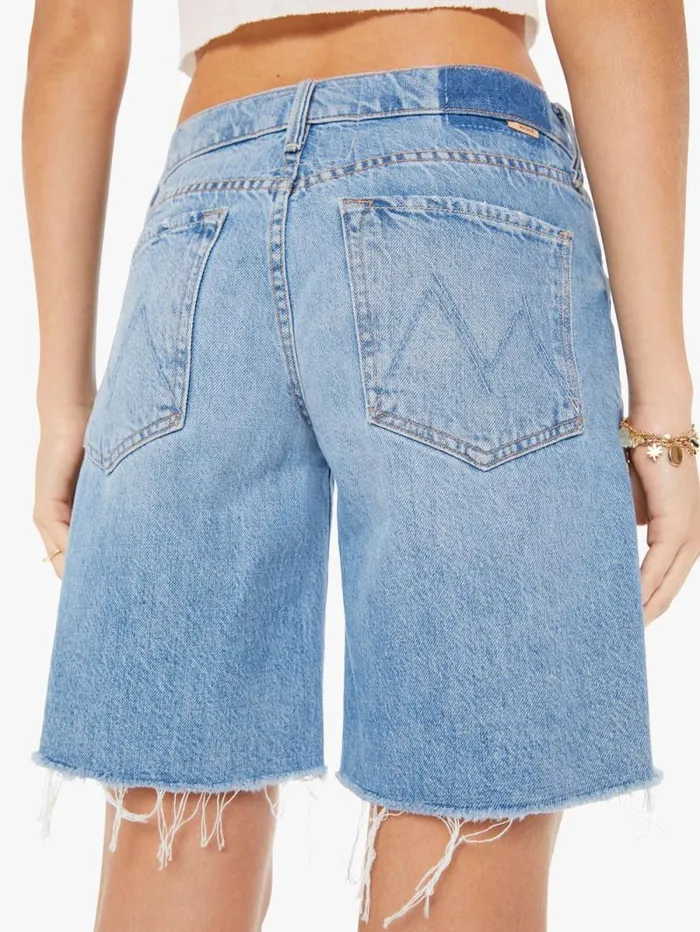 Women Relaxed Mother Denim The Down Low Undercover Short Fray Blue lightpastel
