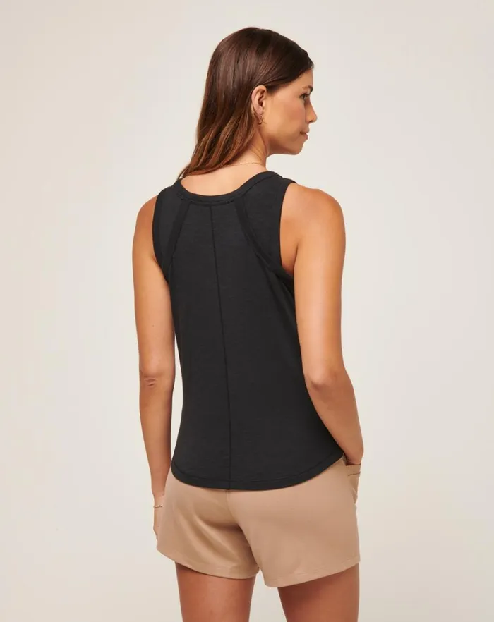 Women Tees TravisMathew CLOUD JERSEY TANK Black Women Tees TravisMathew CLOUD JERSEY TANK Black