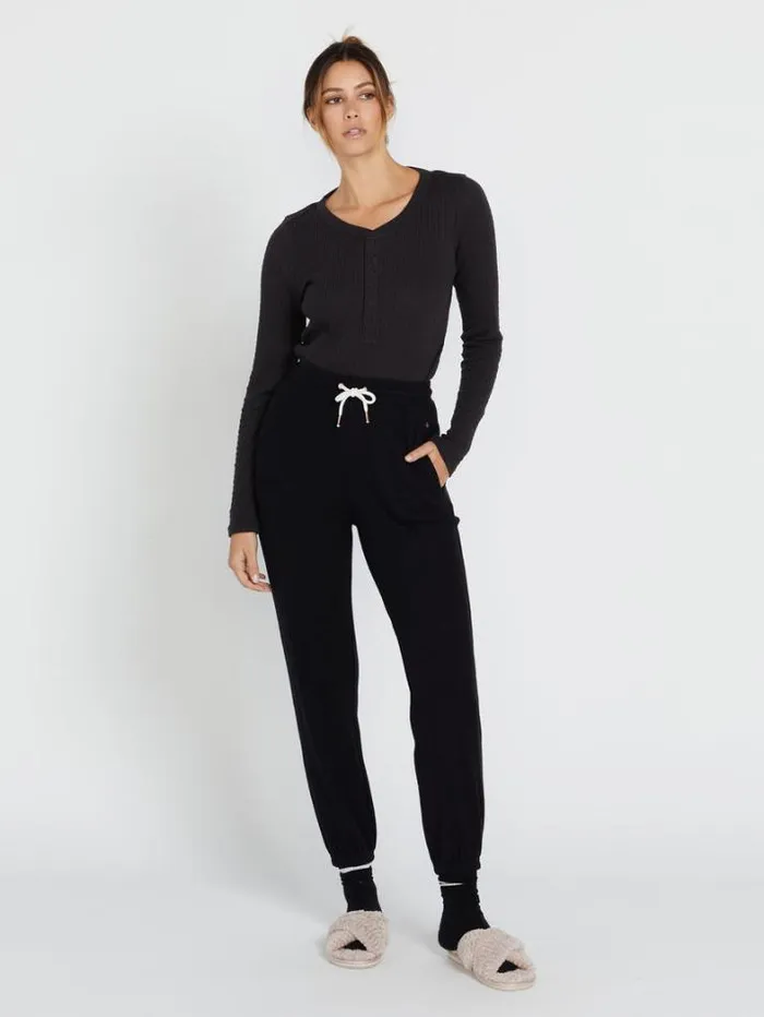 Womens Bottoms Volcom Lived In Lounge Elastic Waist Fleece Pants 8211 Black
